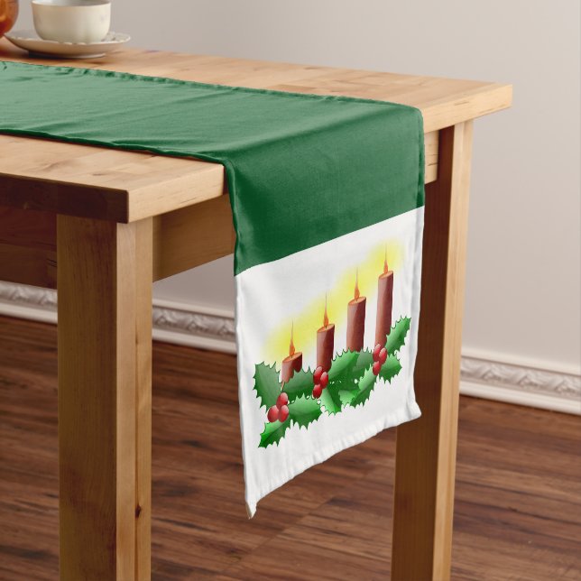 Weihnachtskerzen und Holly Großer Tischläufer (Beispiel)