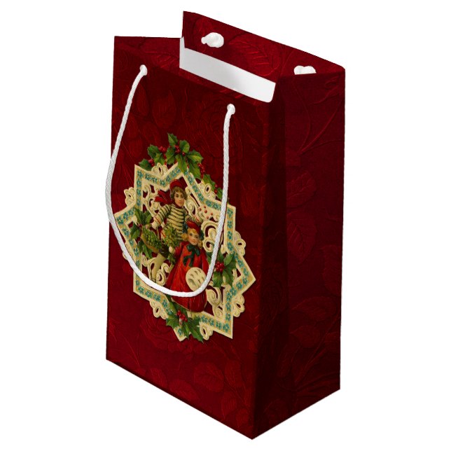 Weihnachtskinder auf Red Damask Kleine Geschenktüte (Rückseite Schrägansicht)