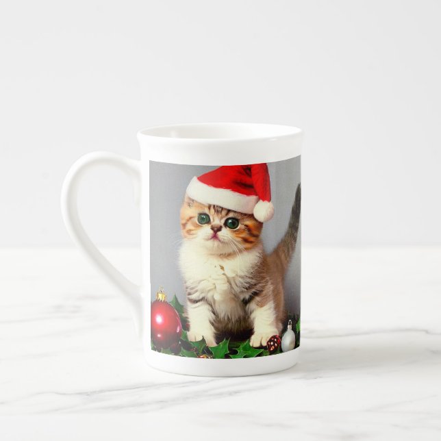 Weihnachtskitten in Weihnachtsmannmütze Prozellantasse (Links)