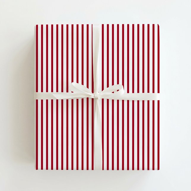 Weihnachtsklassiker rot /Off-Weiß gestreift  Geschenkpapier (Von Creator hochgeladen)