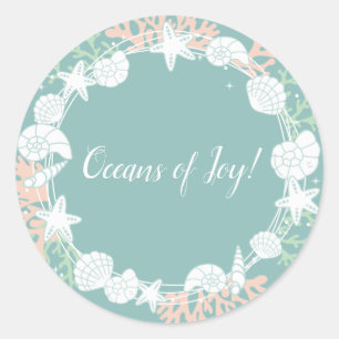 Weihnachtskranz an der Küste Muschel Runder Aufkleber