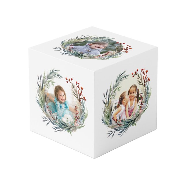 Weihnachtskranz, grüne Blätter und Beeren Foto Würfel (Vorderseite Schrägansicht)