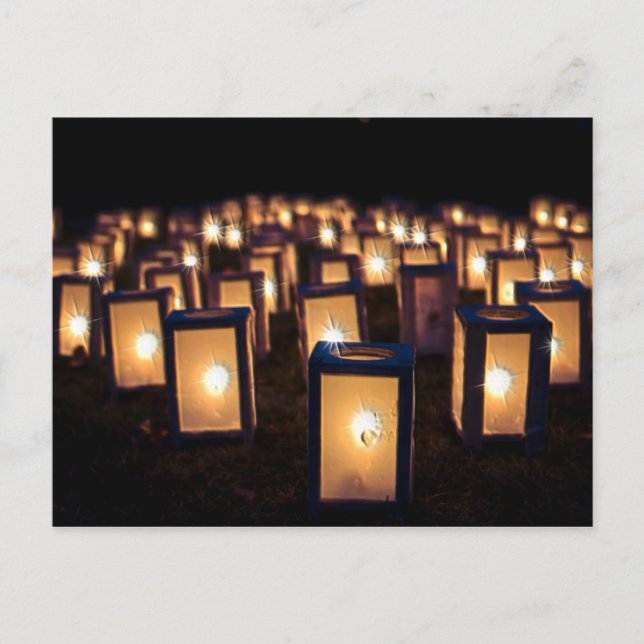 Weihnachtsleuchten in der Nacht Feiertagspostkarte (Vorderseite)