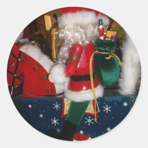 Weihnachtsmann auf einem Pferd mit Schnee Kunstpri Runder Aufkleber