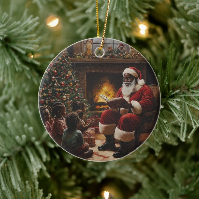 Weihnachtsmann liest Kindern vor Keramik Ornament (Baum)