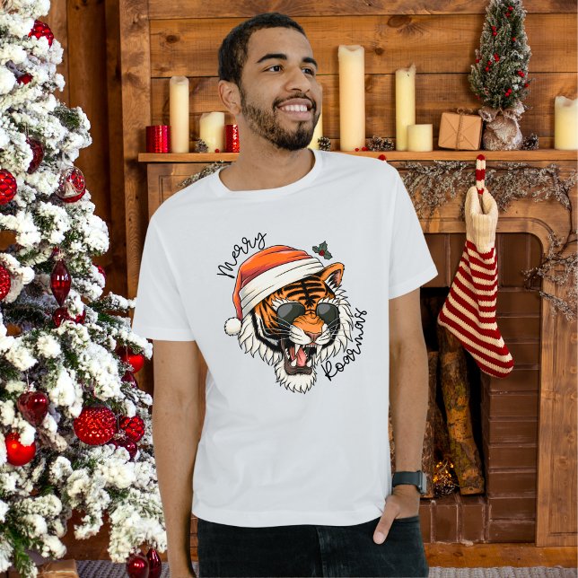 Weihnachtsmann | Merry Roarmas Holiday T - Shirt (Von Creator hochgeladen)