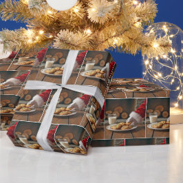 Weihnachtsmann nimmt einen Keks Geschenkpapier