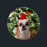 Weihnachtsmannmütze Bulldog Christmas Tree Snowman Button<br><div class="desc">Niedliches Bulldog Foto mit der Weihnachtsbaum Snowman Geschenkboxen im Hintergrund. Ein perfektes Geschenk für Weihnachten!</div>