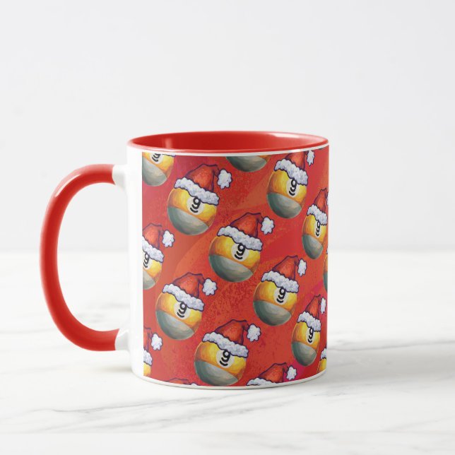 Weihnachtsmannmütze Nine Ball Pattern auf Rot Tasse (Links)