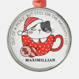 Weihnachtsmannmütze-tragende Katze Inside a Tasse Ornament Aus Metall