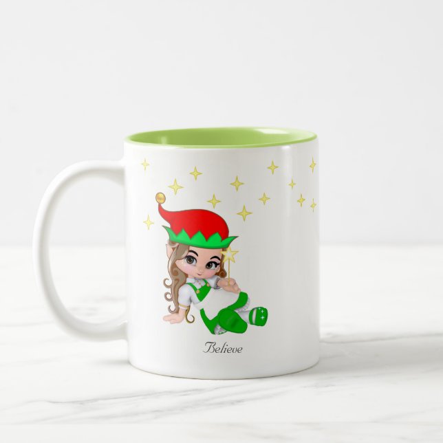 Weihnachtsmärchen in Grün & Sternen Zweifarbige Tasse (Links)