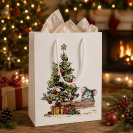 Weihnachtsmaus unter dem Baum Mittlere Geschenktüte