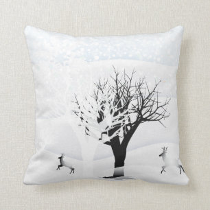 Weihnachtsnacht Märchen. Fantasy-Wald, Schnee Kissen