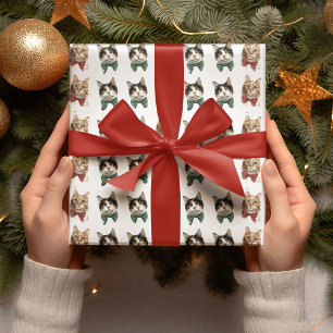 Weihnachtspapier mit festlichen Katzen Geschenkpapier