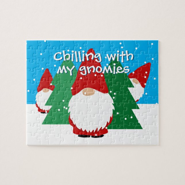 Weihnachtsrätsel des Kindes mit lustigen roten Gno Puzzle (Horizontal)