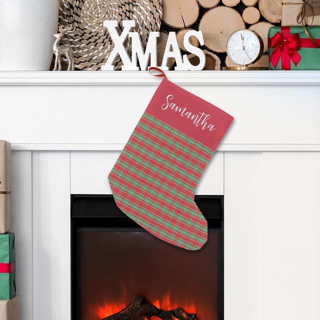 Weihnachtsrot und Grünes Muster Personalisiert Kleiner Weihnachtsstrumpf (Christmas holiday red and green plaid pattern calligraphy script stocking)
