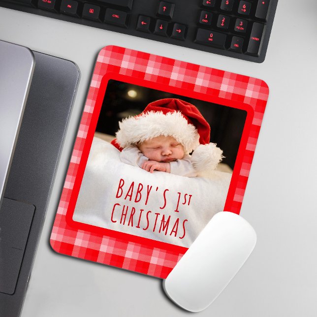 Weihnachtsrotes Karo mit diagonalen Streifen Mousepad (Von Creator hochgeladen)