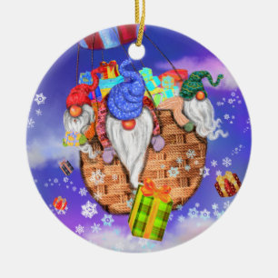 Weihnachtsschmuck Gnomes Fliegen und gibt Geschenk