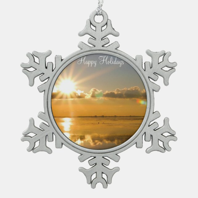 Weihnachtsschmuck mit Winterstrand Schneeflocken Zinn-Ornament (Vorderseite)