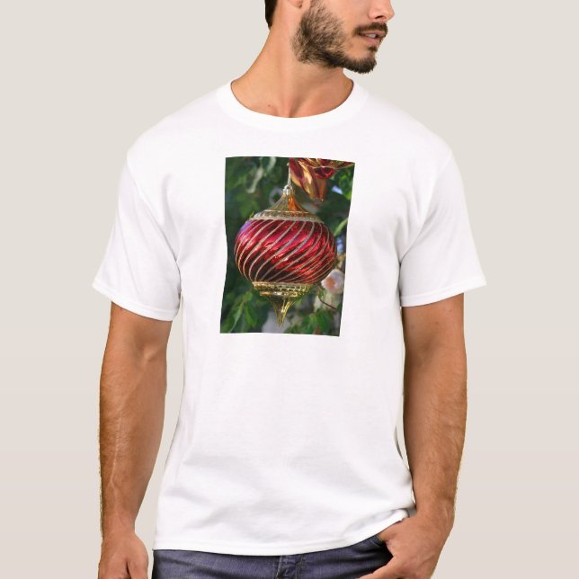 Weihnachtsschmuck T-Shirt (Vorderseite)