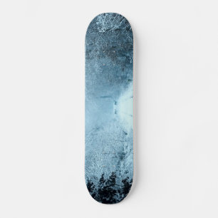 Weihnachtsschnee auf Eisenbahnwegen Skateboard