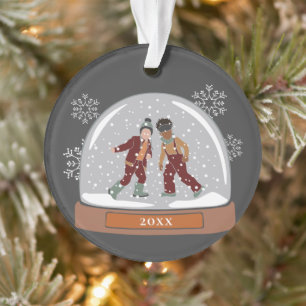 Weihnachtsschneeglobe   Kinder im Schnee Ornament