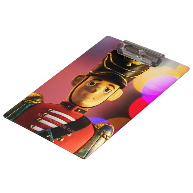 Weihnachtsspielsoldat Figur SlipperyJoe Gay pri Klemmbrett (Schrägansicht)