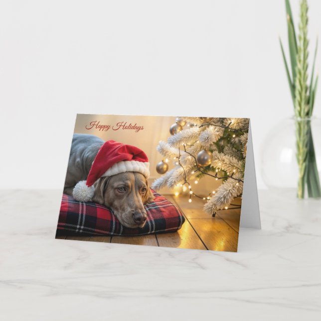 Weimaraner-Hund an Weihnachten neben einem Baum Karte (Vorderseite)