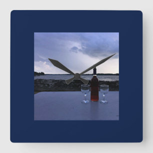 **WEIN AM SONNENSATZ** SCHLIESSEN QUADRATISCHE WANDUHR