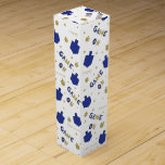 Wein Chanukah Box Game On<br><div class="desc">Persönlich anpassen, indem Sie Ihren eigenen Text an jedem Ort auf der Weinkiste hinzufügen. Wählen Sie Ihren bevorzugten Schriftart Stil, Farbe und Größe. Auch viele Textbearbeitungstools. Macht es Spaß! Danke, dass ihr angehalten und vorbeigekommen seid! Ihr Geschäft ist sehr geschätzt. Viel Spaß! Chag Chanukah/Hanukkah!! Stil: Wein Geschenkbox Dress up any...</div>