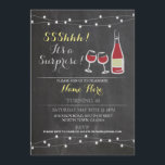 Wein Geburtstagsparty Chalk Rotes Glas JAHR ALTER  Einladung<br><div class="desc">Rustikales Chalkboard Surprise Party lädt mit Weinflasche,  Gläsern und Saitenleuchten ein. Perfekt für jedes Alter Geburtstagsparty. ÄNDERN SIE DEN TEXT EINFACH,  UM IHR PARTY . Rückdruck im Lieferumfang enthalten</div>