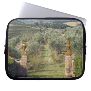 Weinberge, Toskana, Italien Laptopschutzhülle