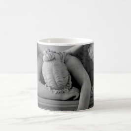 Weinender Engel Tasse