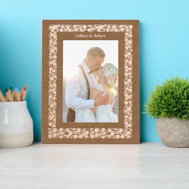 Weingrenze mit herzförmigen Blätter Geätzte Rahmen (Von Creator hochgeladen)