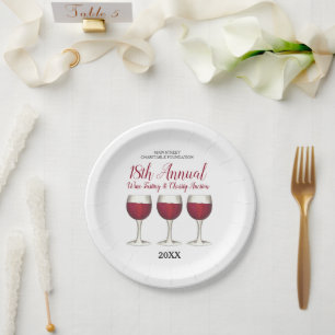 Weinkeller Glas Flasche Roter Wein Weinkultur und  Pappteller