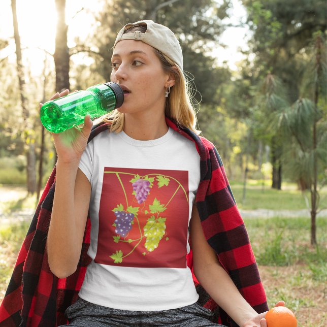 Weintraube mit Trauben T-Shirt (Von Creator hochgeladen)