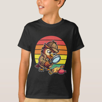 Weiser Eulen-Detektiv untersucht Hühner-Mysterium  T-Shirt