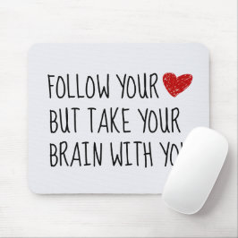 Weiser Rat mit rotem Doodle-Herz Mousepad