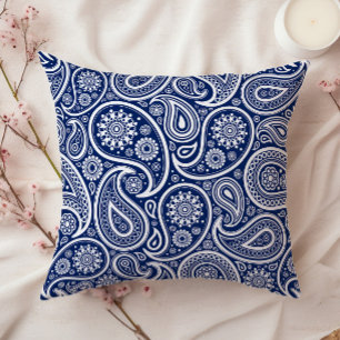 Weiß auf blaues vintage Paisley-Muster Kissen