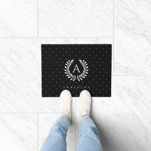 Weiß auf schwarzem Lorbeer-Monogramm-Polka-Punkt-M Fußmatte
