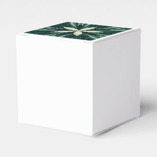 Weiß-Blätter in einem grünen Waldkaleidoskop Geschenkschachtel