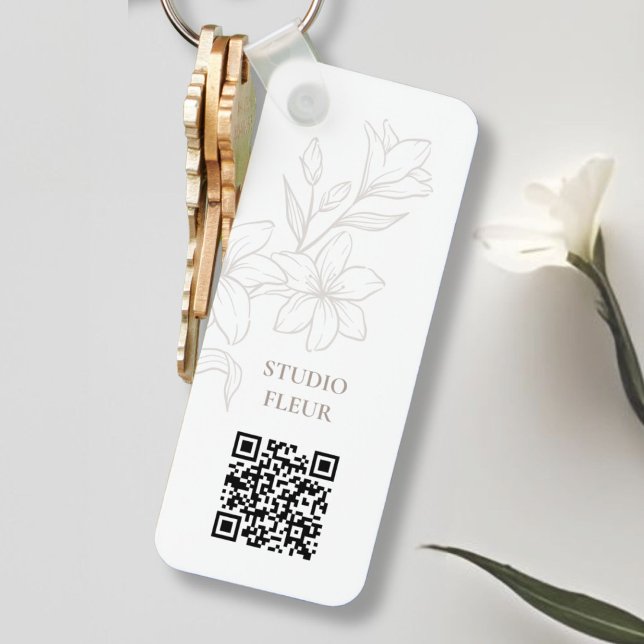 Weiß | Chic Minimal Floral QR Code Schlüsselanhänger (Von Creator hochgeladen)