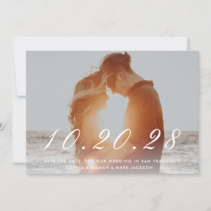 Weiß geschriebene Hochzeitsdatum Save The Date