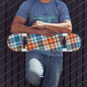 Weiß Orange Blau Kariertes Tartan Design  Skateboard