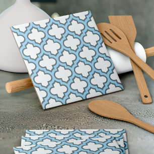 Weiß und Baby Blue Trellis, Gitter, Quatrefolie Fliese
