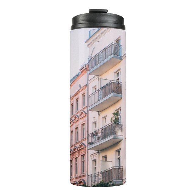 WEISS UND PINK GEBÄUDE THERMOSBECHER (Vorderseite)