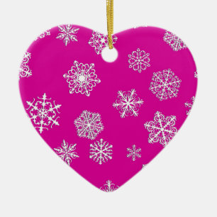 Weiße 3-D-Schneeflocken auf fuchsienrosa Hintergru Keramik Ornament