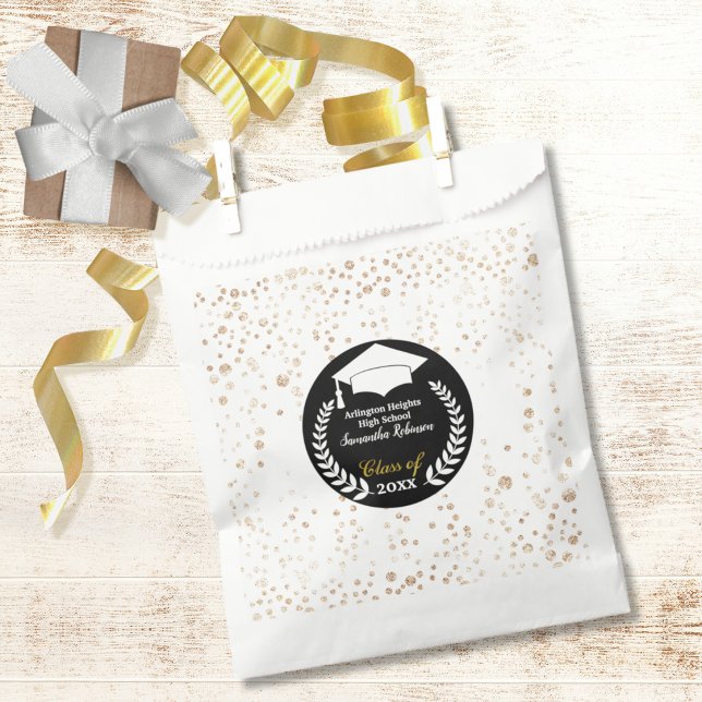 Weiße Abschlusskappe und Lorbeer-Abschlussfeier  Geschenktütchen (Von Creator hochgeladen)