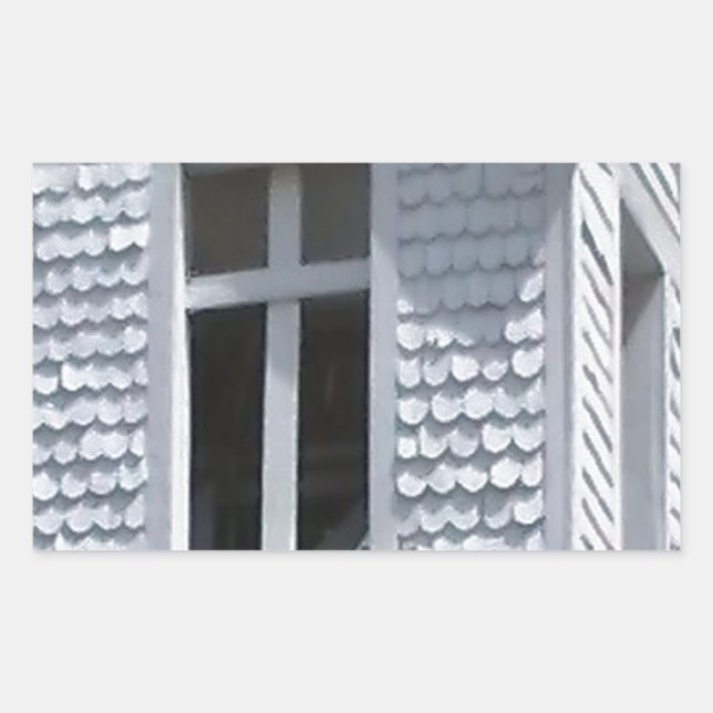 weiße alte Kirche in den Bergen Rechteckiger Aufkleber (Vorderseite)