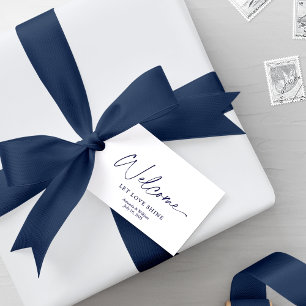 Weiße Begrüßungstafel mit Dusty Blue Florals Geschenkanhänger